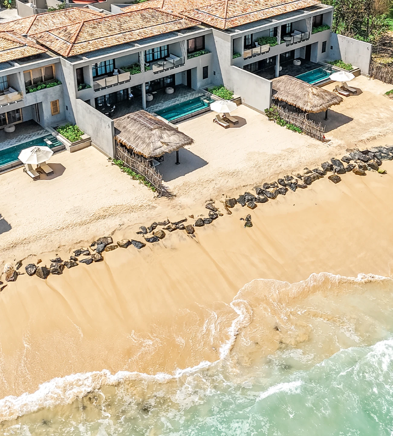 Six Ways to Stay. One Coast to Explore.